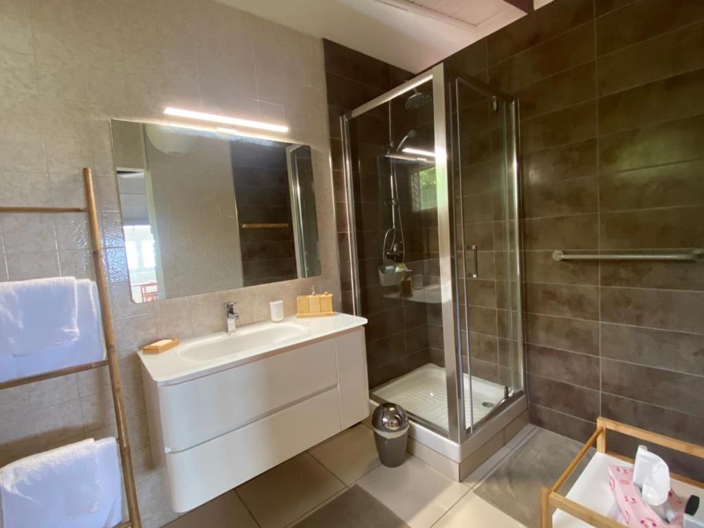Notre Vie La Bed & Breakfast Le Robert Exterior photo